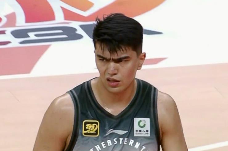 相當(dāng)高效！魯吐布拉出戰(zhàn)19分鐘 7中5貢獻14分10籃板